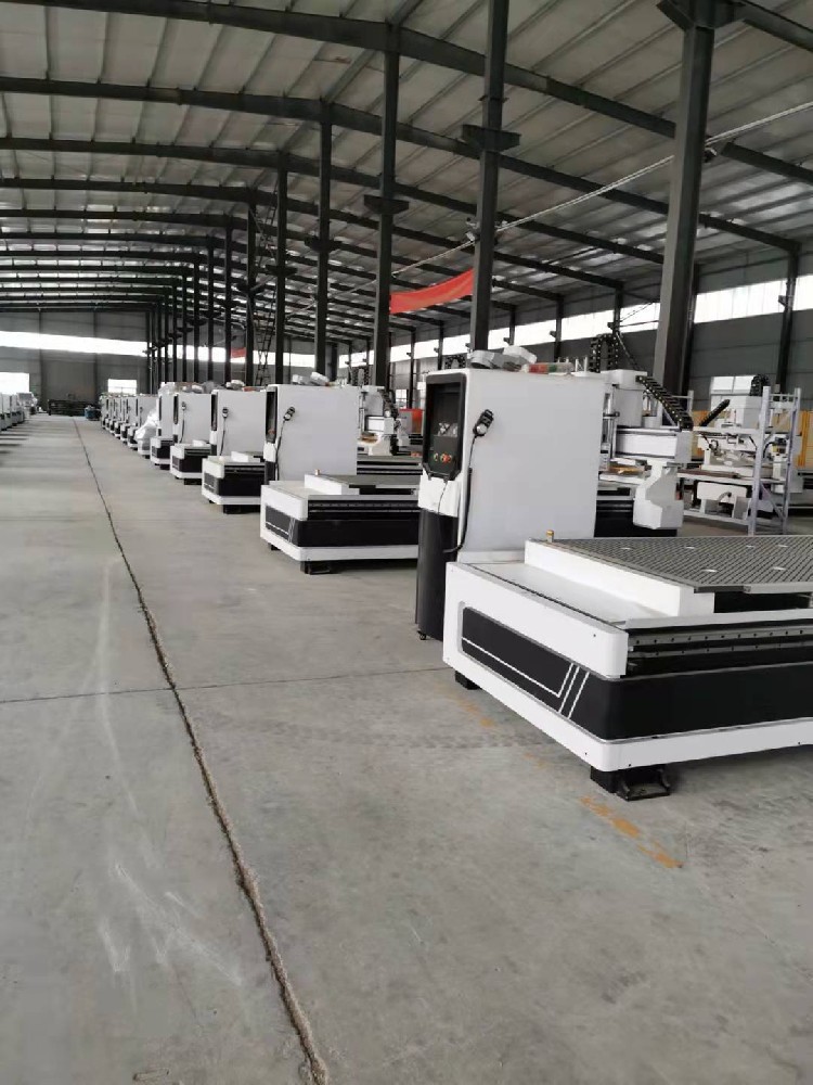 開(kāi)料機上打完一面孔再用五面鉆打孔可以嗎？