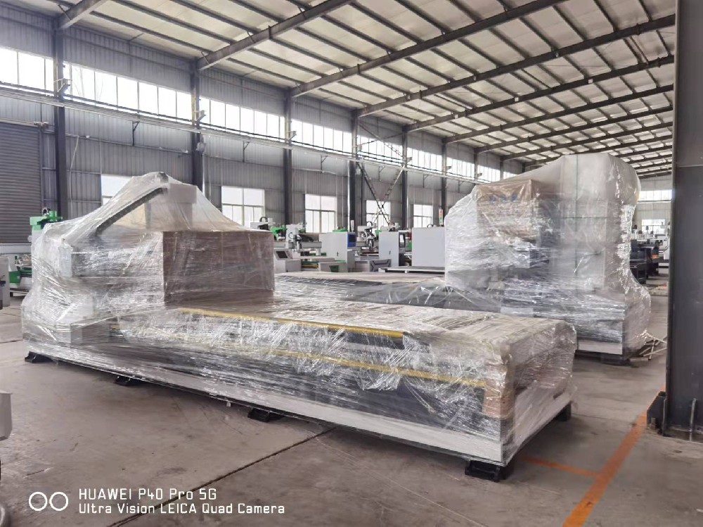 板式家具在生產(chǎn)過(guò)程中需要哪些設備？